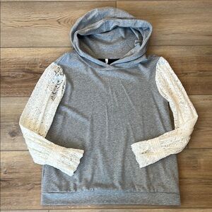 Zara Gray and Cream Women's Sweater with Lace Sleeves